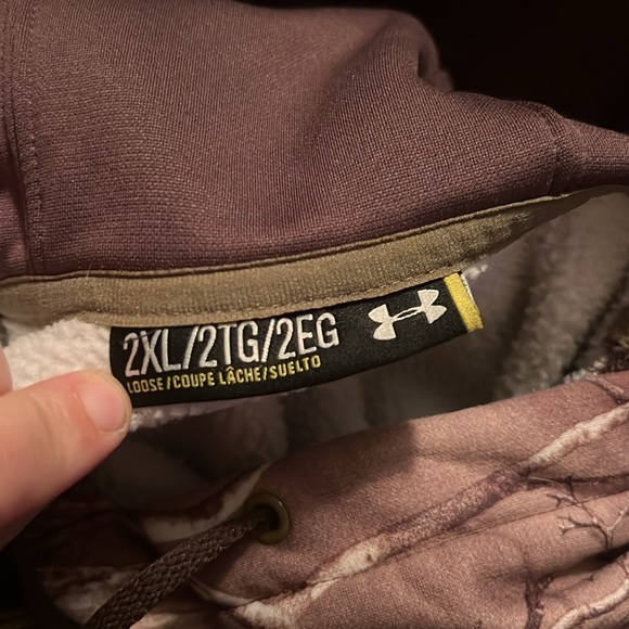 UA Men’s Hoodie!! - Picture 5 of 5